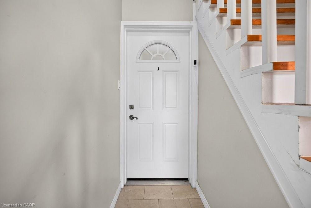221 Grand River Avenue, Brantford ON N3T 4Y3