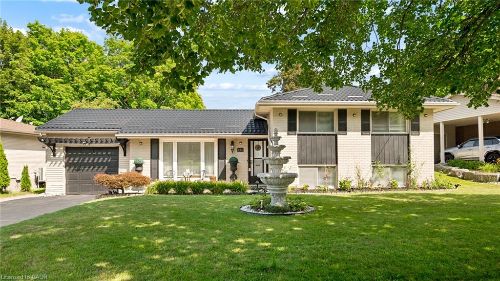 285 Stonybrook Drive, Kitchener ON N2M 4L8