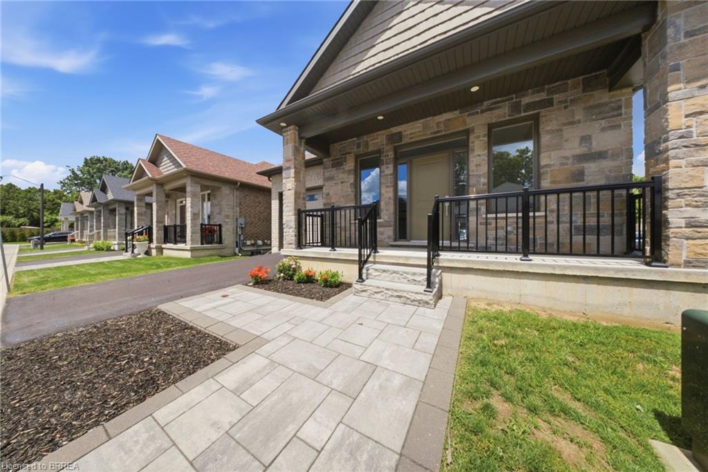 10-6 Beckett Drive, Brantford ON N3T 6E5