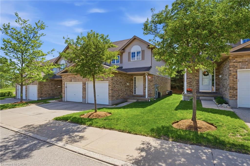 19-10 Fallowfield Drive, Kitchener ON N2C 0A4