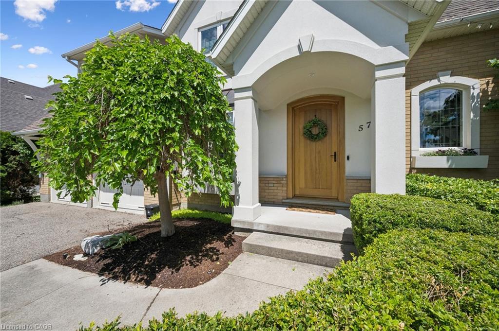 576 Falconridge Crescent, Kitchener ON N2K 4J2