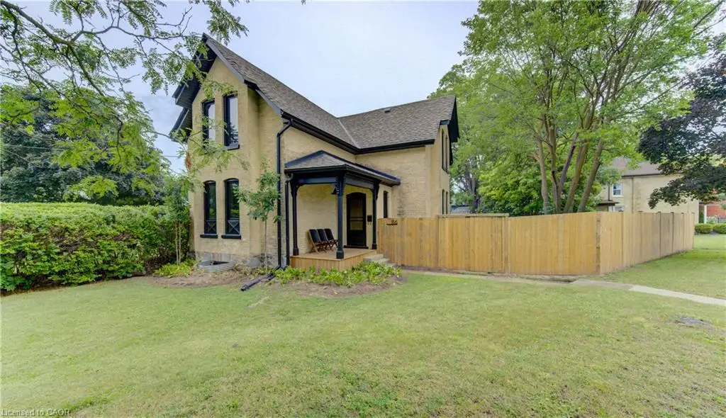 86 St Andrews Street, Cambridge ON N1S 1M4