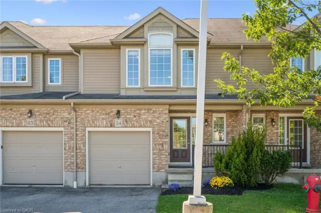 24-555 Chablis Drive, Waterloo ON N2T 2Y1