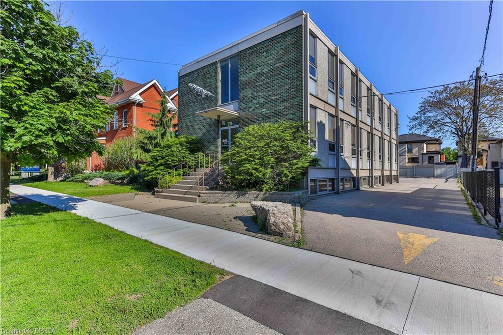 70 Chatham Street, Brantford ON N3T 2P1