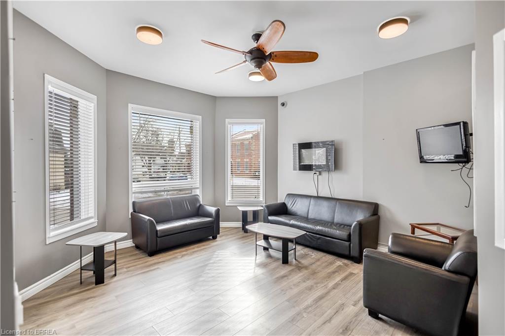 70 Chatham Street, Brantford ON N3T 2P1