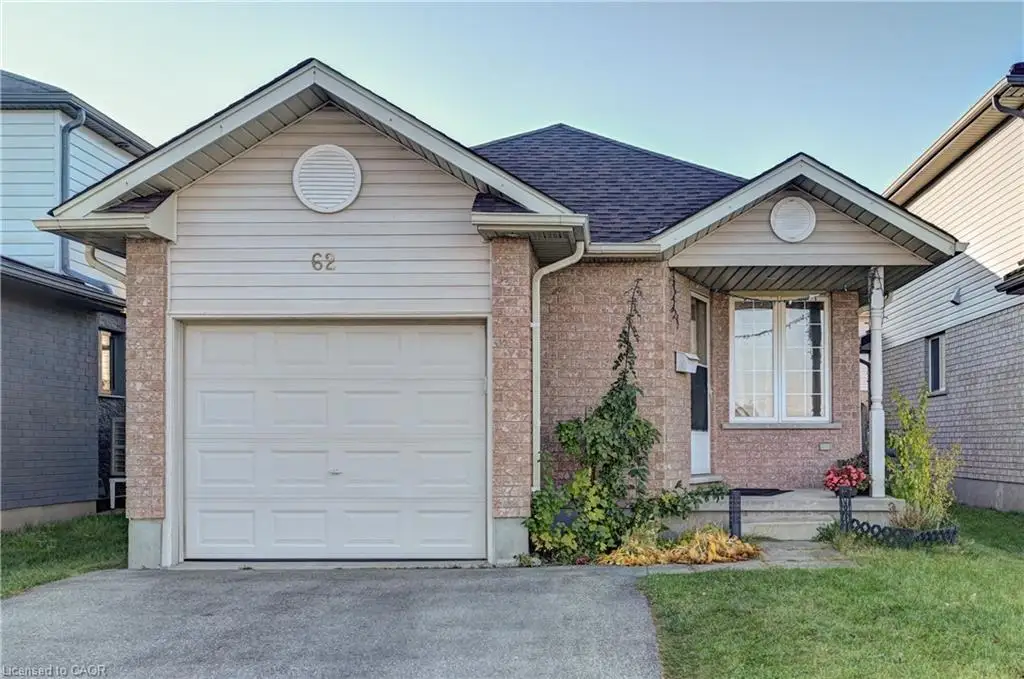 62 Fallowfield Drive, Kitchener ON N2C 2T3
