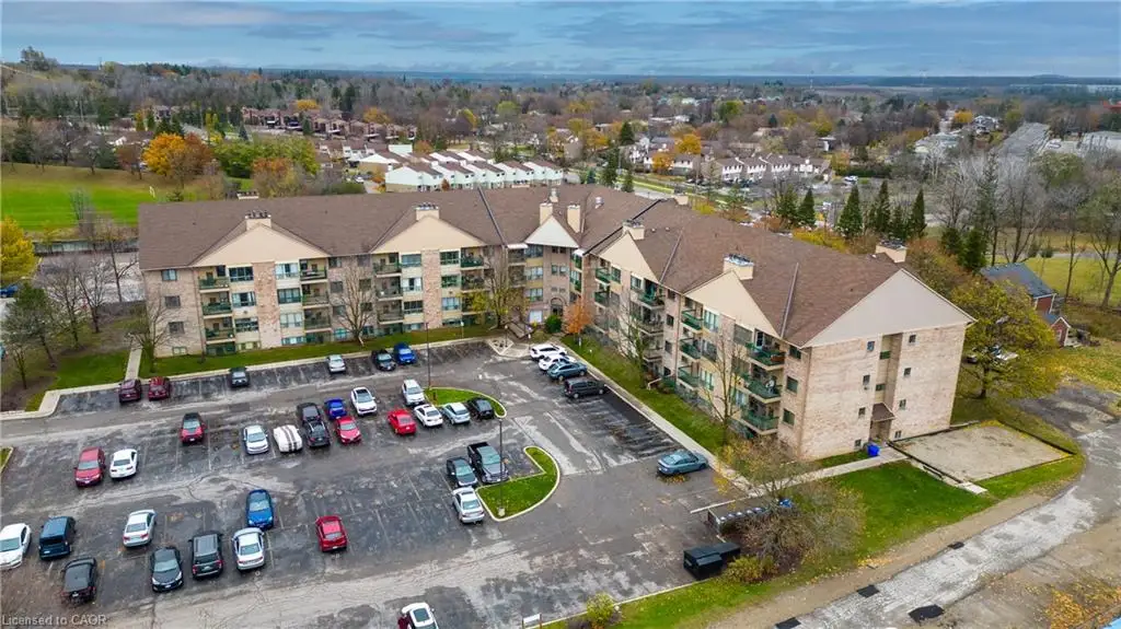 306-15 Hofstetter Avenue, Kitchener ON N2A 3Z7