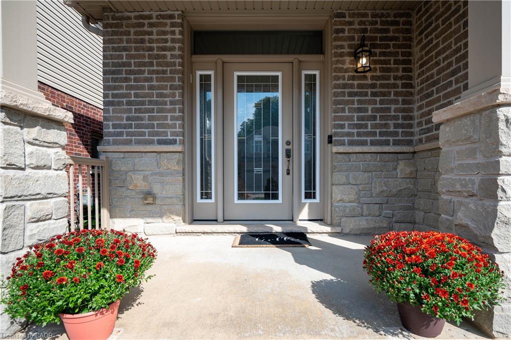 299 Moorlands Crescent, Kitchener ON N2P 0C4