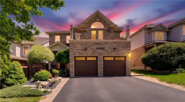 74 Forest Edge Trail, Kitchener ON N2P 2L9
