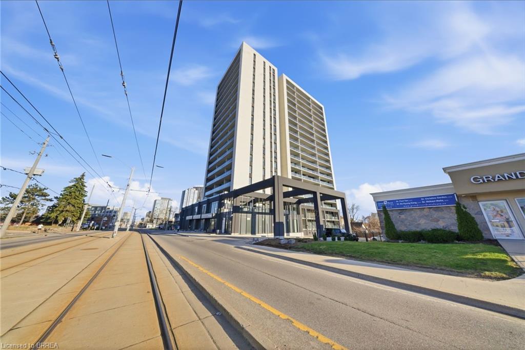 107-741 King Street W, Kitchener ON N2G 1E5