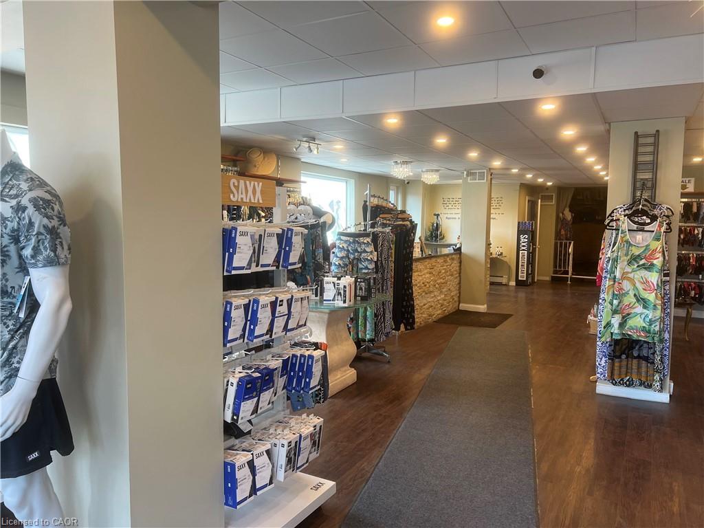 745 King Street E, Kitchener ON N2G 2M4