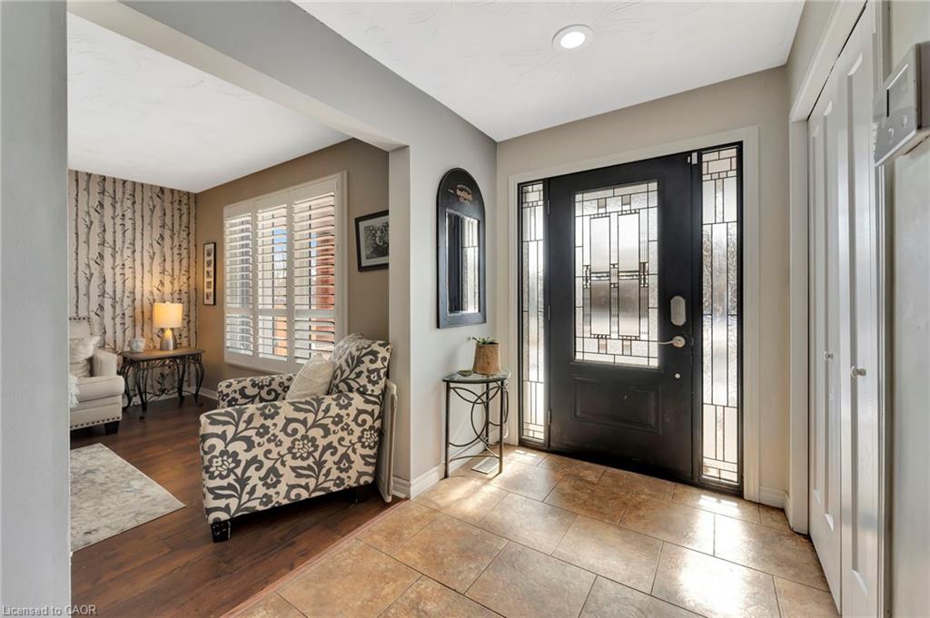 52 Beckett Drive, Brantford ON N3T 6G2