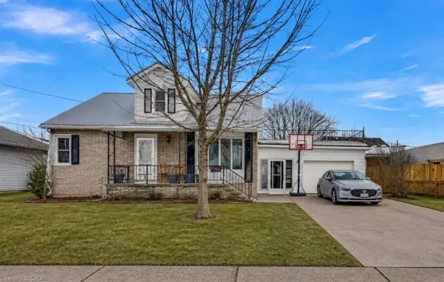 21 Hardy Avenue, Tillsonburg ON N4G 3W9
