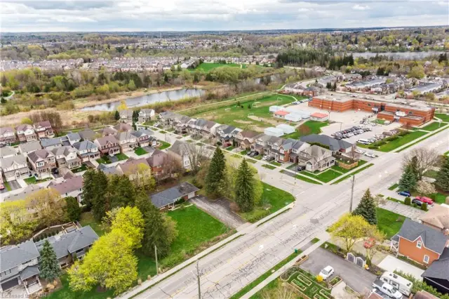 355 Guelph Avenue, Cambridge ON N3C 2V3
