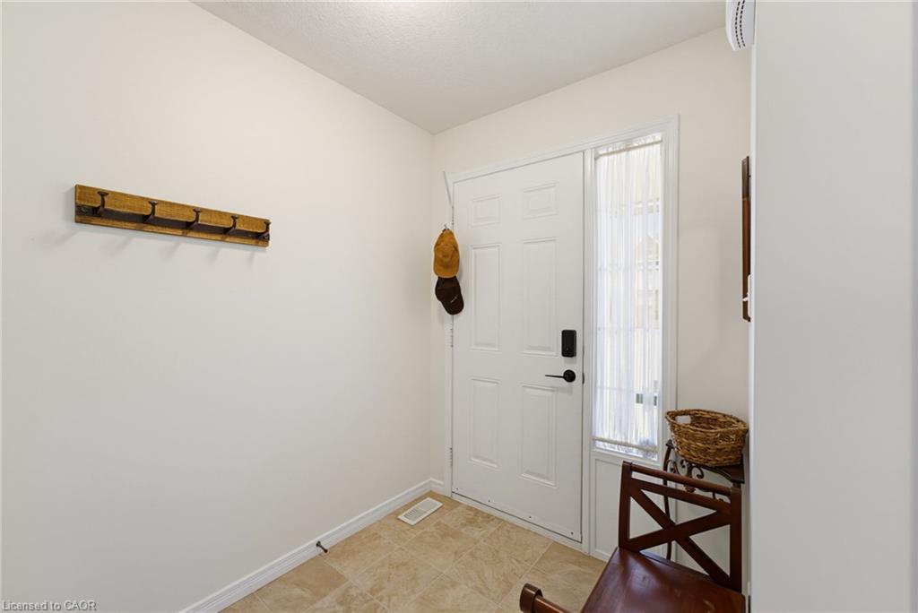 934 Zeller Crescent, Kitchener ON N2A 0C7
