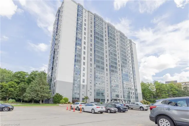 708-55 Green Valley Drive, Kitchener ON N2P 1Z6