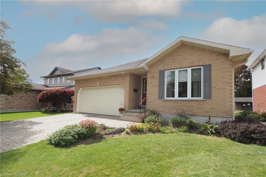 16 Maple Street, Drayton ON N0G 2K0
