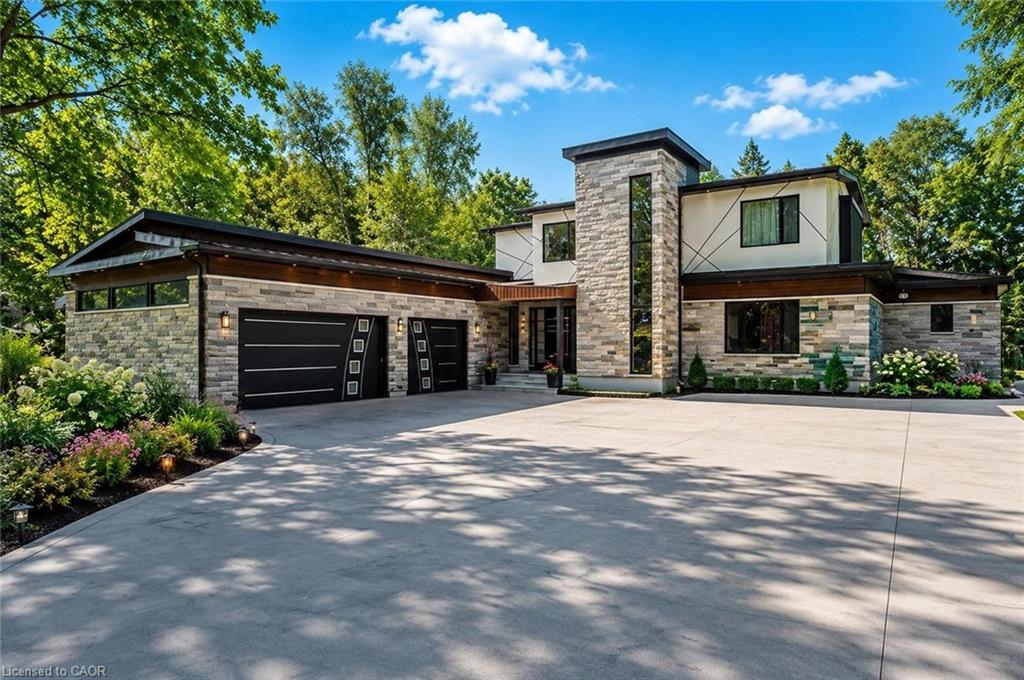 6 Campbell Farm Road, Brantford ON N3T 5L6