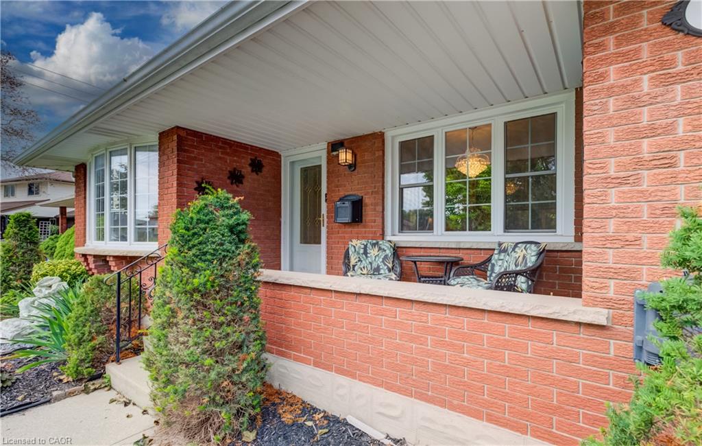 54 Fairlawn Road, Kitchener ON N2C 1X9