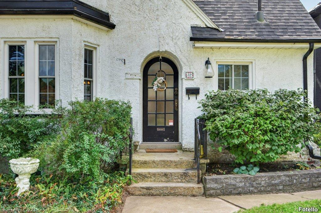 32 Lincoln Avenue, Brantford ON N3T 4S7