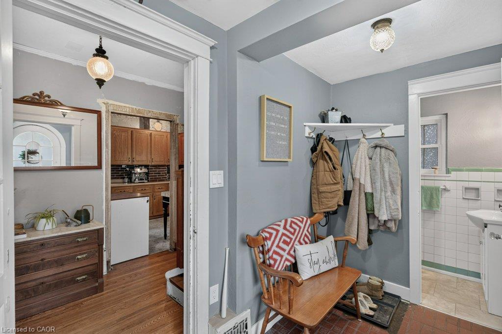 32 Lincoln Avenue, Brantford ON N3T 4S7