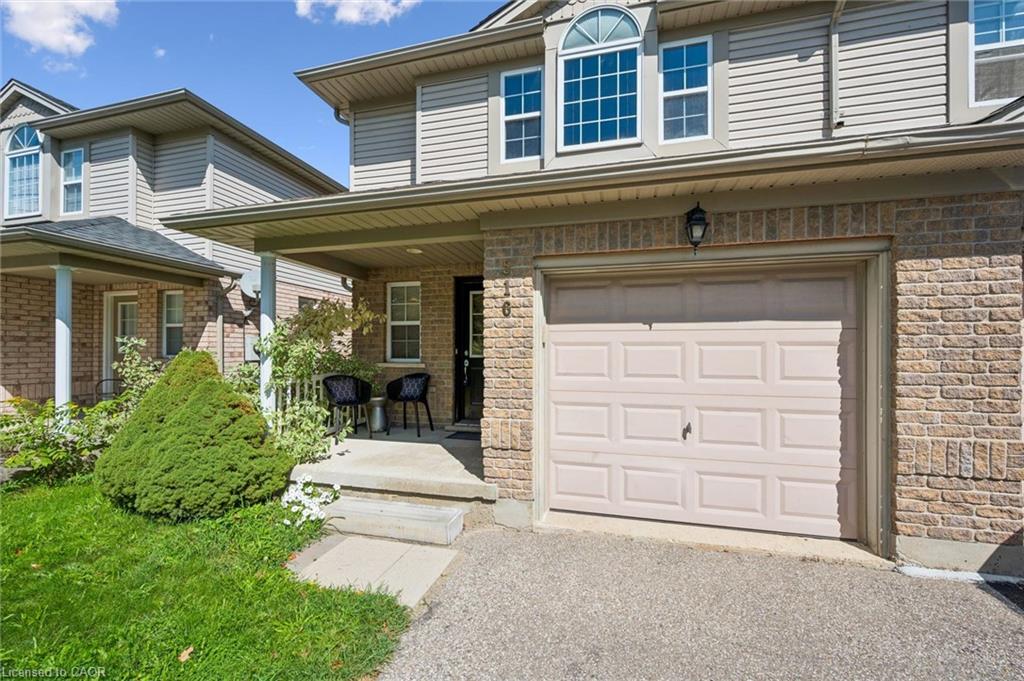 516 Dansbury Drive, Waterloo ON N2K 4K8