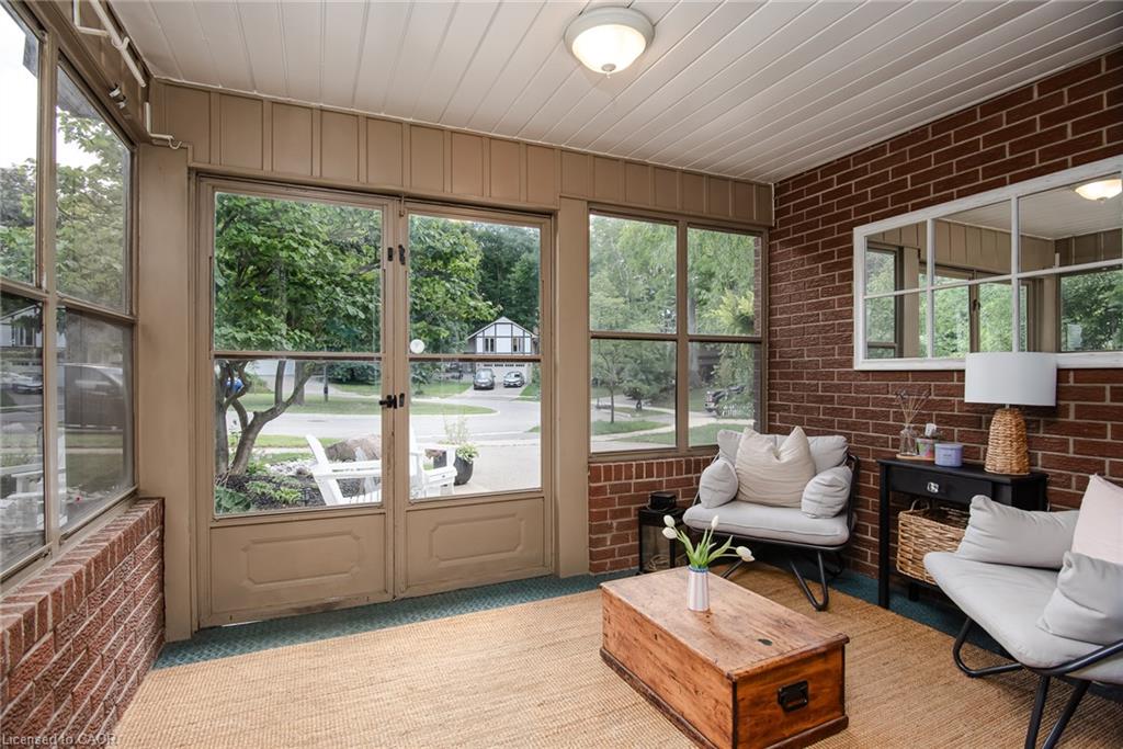 51 Murrayhill Court, Kitchener ON N2E 1N8