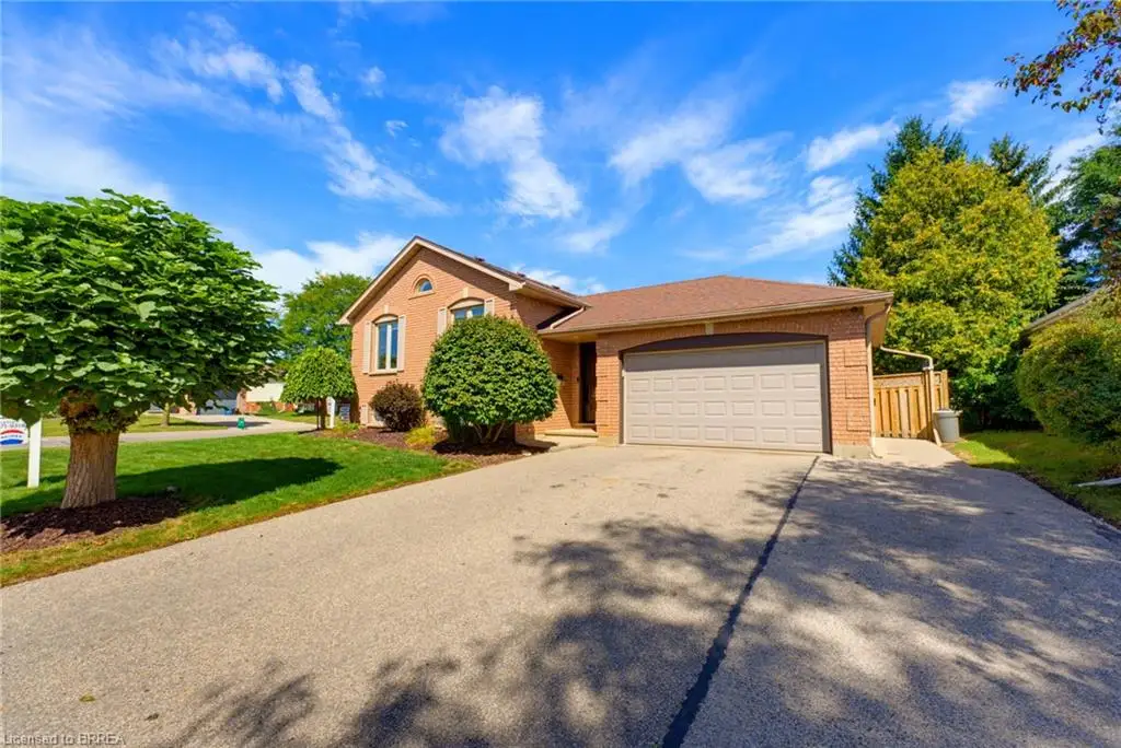 82 Olivetree Road, Brantford ON N3R 7W6