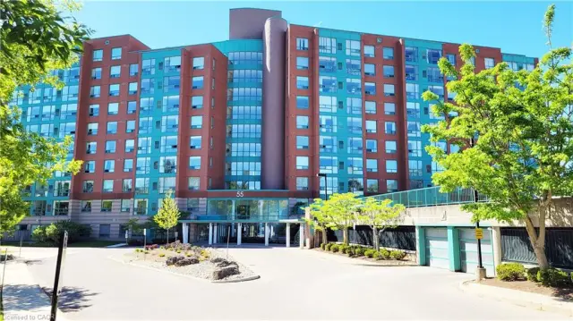 302-55 Blue Springs Drive, Waterloo ON N2J 4T3