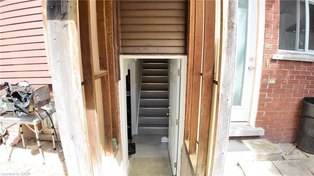 379 Holly Street, Waterloo ON N2L 4G5