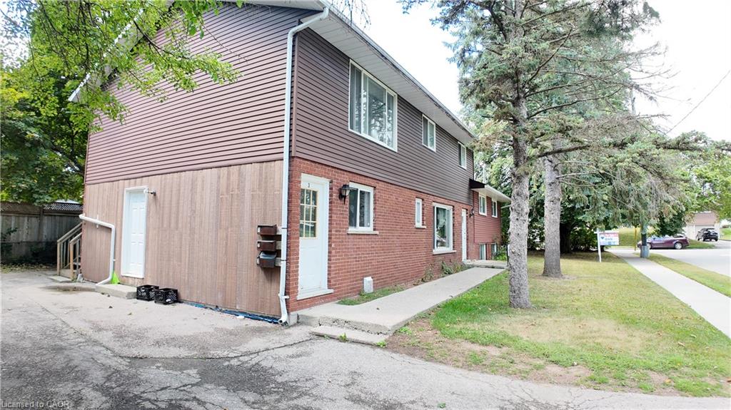 379 Holly Street, Waterloo ON N2L 4G5