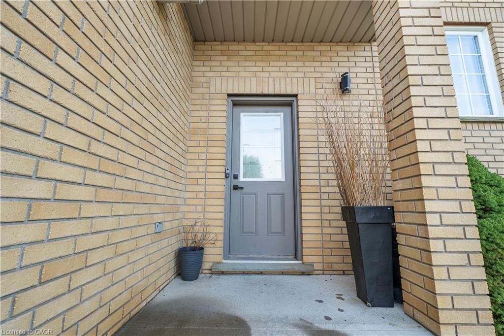 63 Donegal Drive, Brantford ON N3T 6L2
