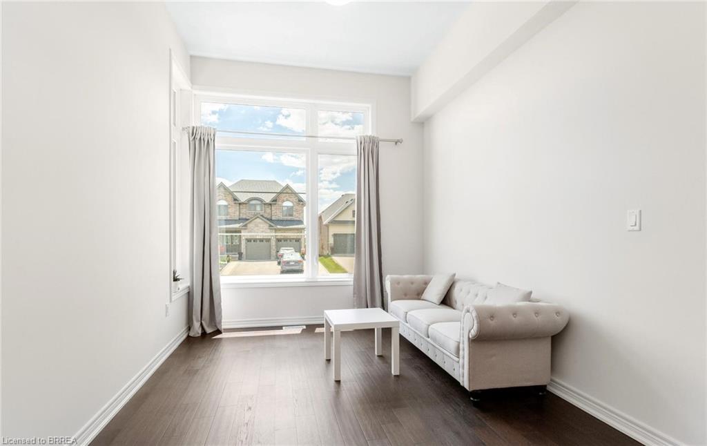 10 Mcgovern Lane, Paris ON N3L 0K3