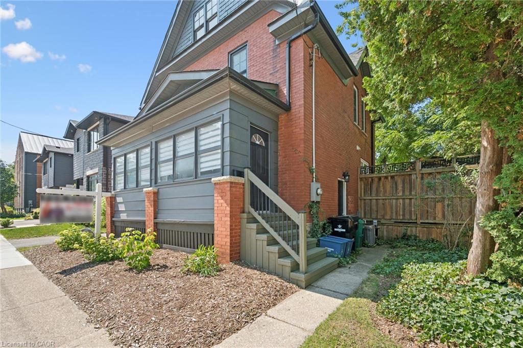 100 Dawson Street, Waterloo ON N2L 1R4