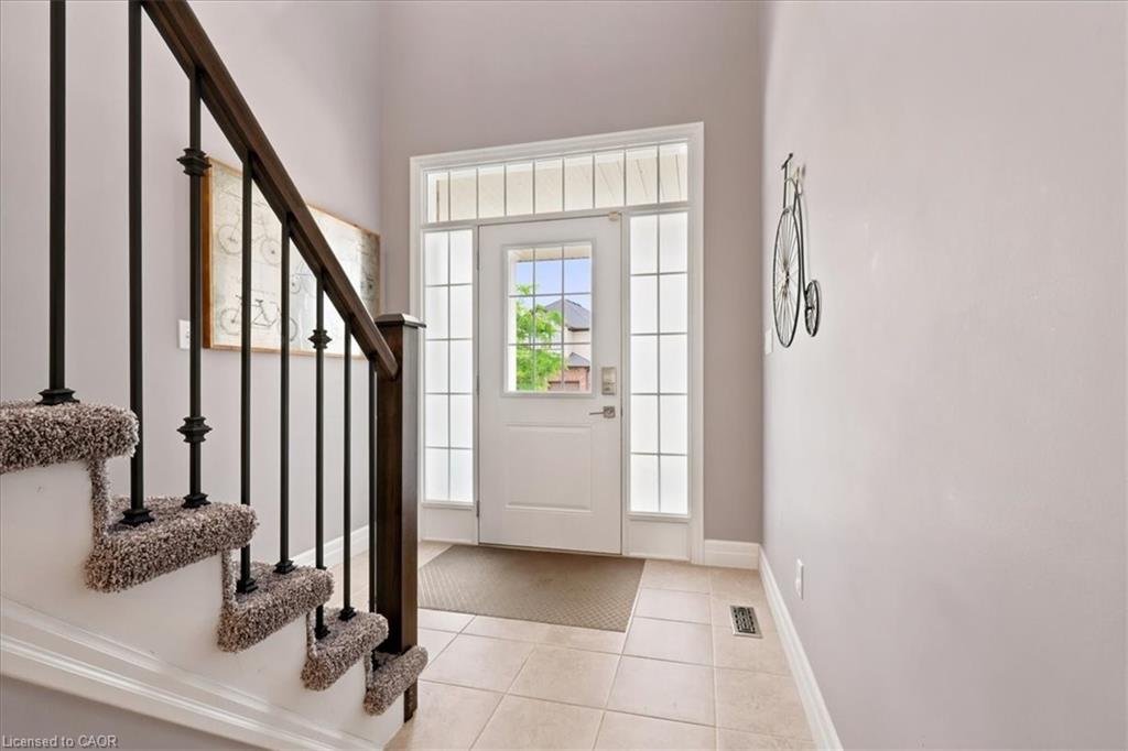 921 Eden Oak Court, Kitchener ON N2A 0H4