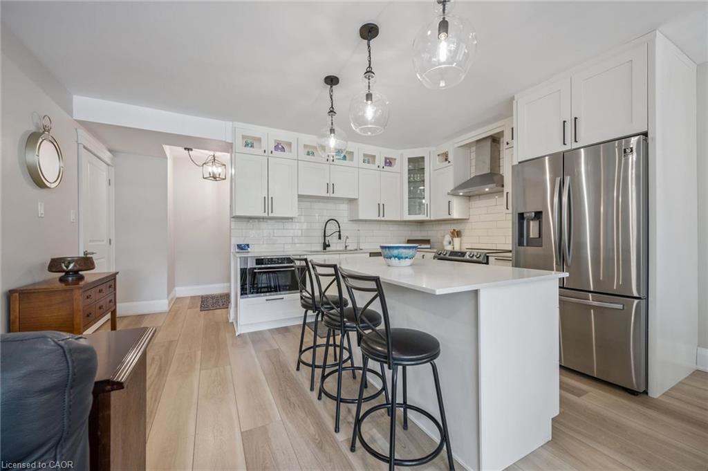 101-688 Preston Parkway, Cambridge ON N3H 5K6