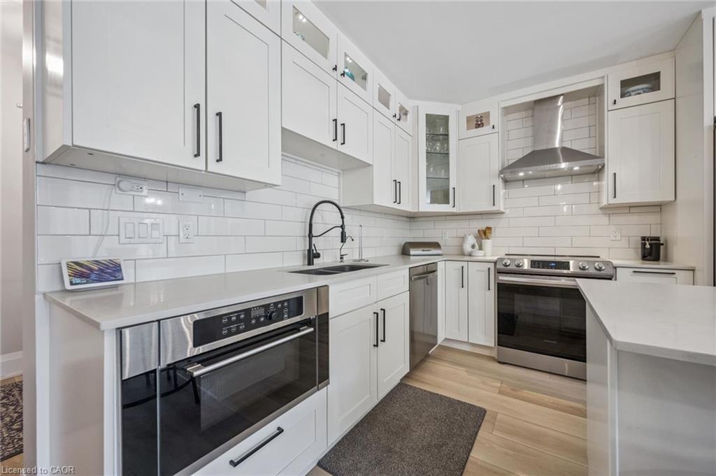 101-688 Preston Parkway, Cambridge ON N3H 5K6