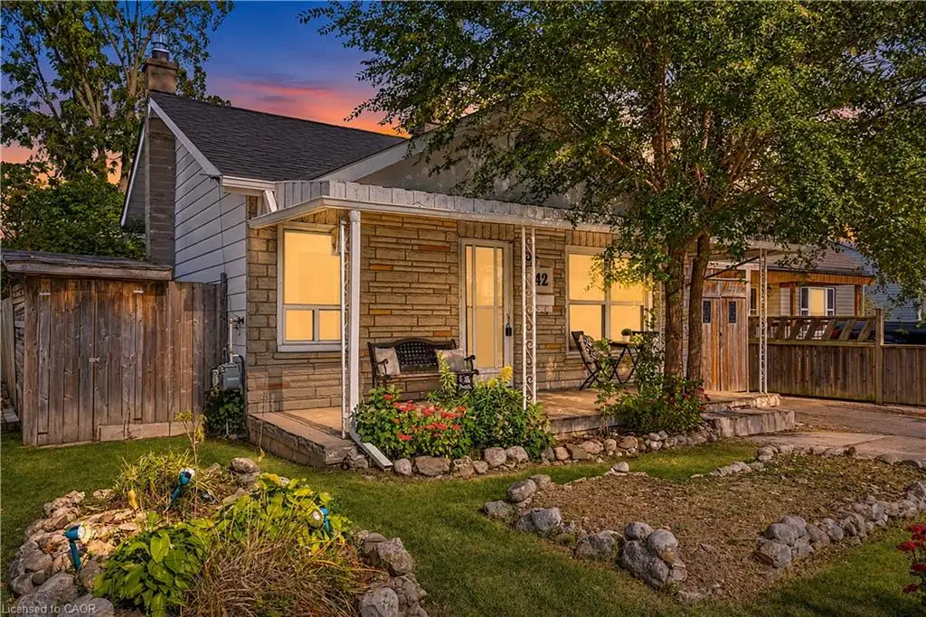 42 Sanderson Street, Brantford ON N3S 2V2