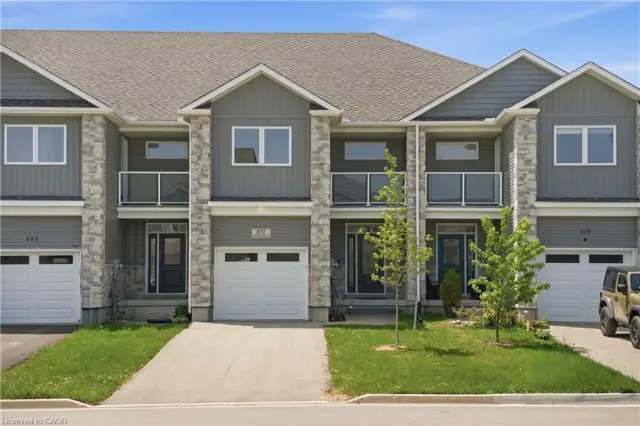 107 Stephenson Way, Palmerston ON N0G 2P0