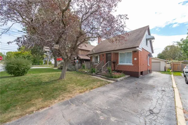 147 Glen Road, Kitchener ON N2M 3G3