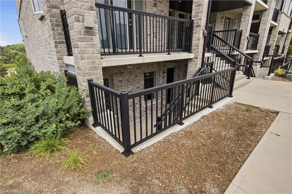 17G-1989 Ottawa Street S, Kitchener ON N2E 0G7