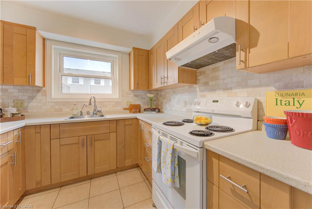 3-440 Pioneer Drive, Kitchener ON N2P 1H6