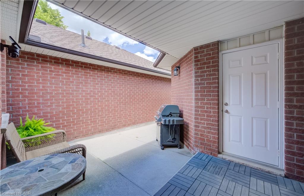 18-10 Isherwood Avenue, Cambridge ON N1R 8L5