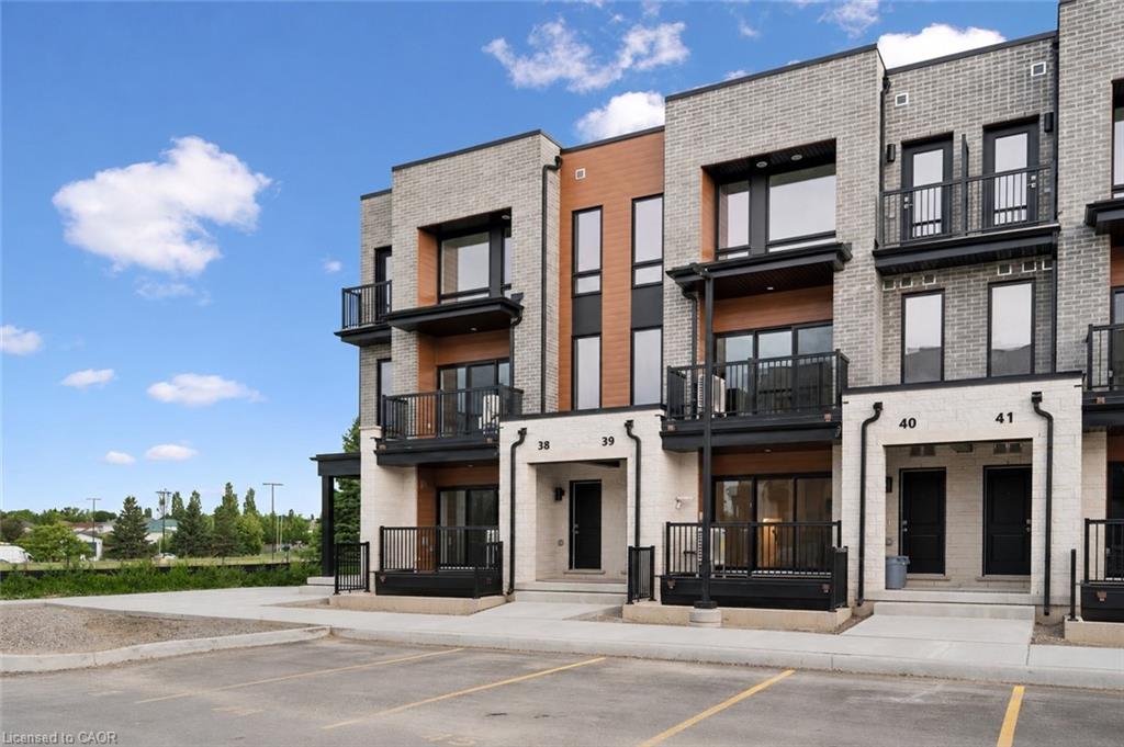 B039-525 Erinbrook Drive, Kitchener ON N2E 0L4