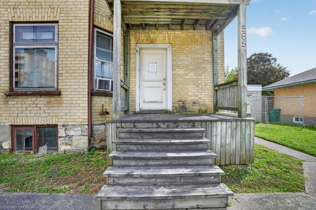 Upper Unit Entrance