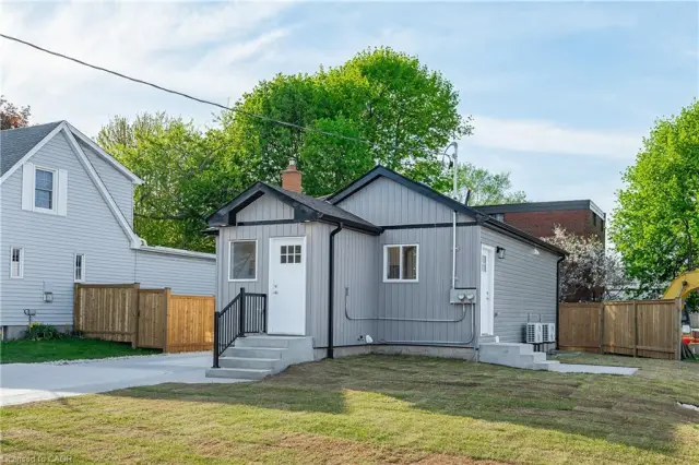 1180 Union Street, Kitchener ON N2H 6K2