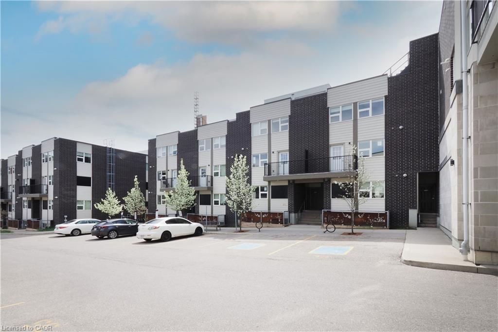 208-288 Albert Street, Waterloo ON N2L 0G9