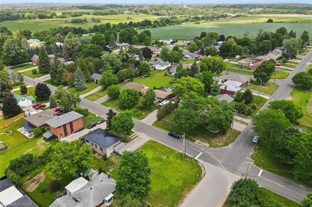 46 Daniel Avenue, Kitchener ON N2K 1E9