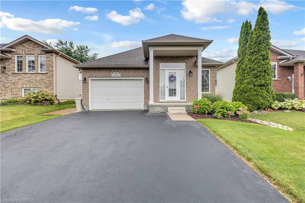 25 Sudds Lane, Brantford ON N3T 6M5