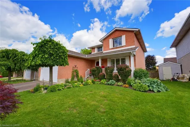 417 Cooper Street, Cambridge ON N3C 3Y6